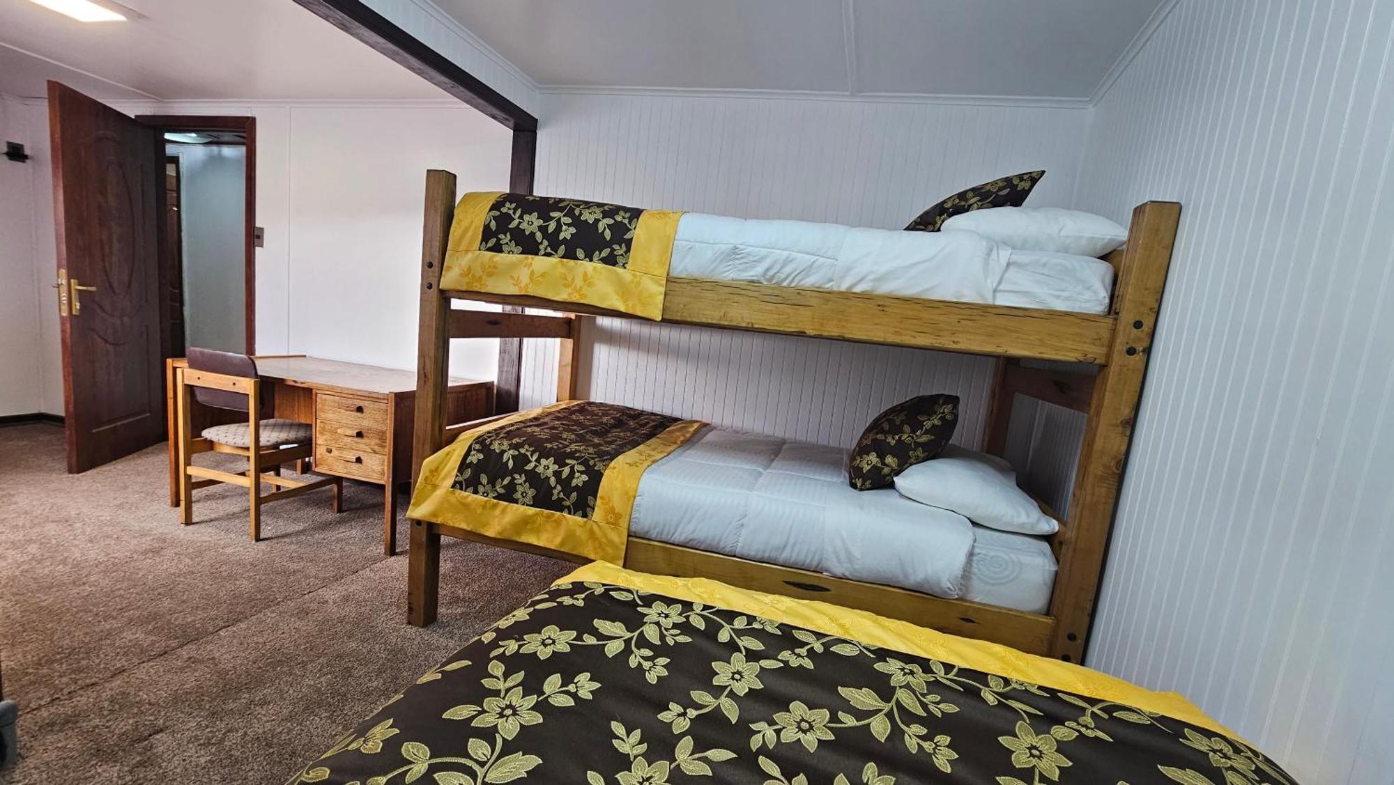 Hotel Forjadores Del Cabo De Hornos Puerto Williams Exteriér fotografie